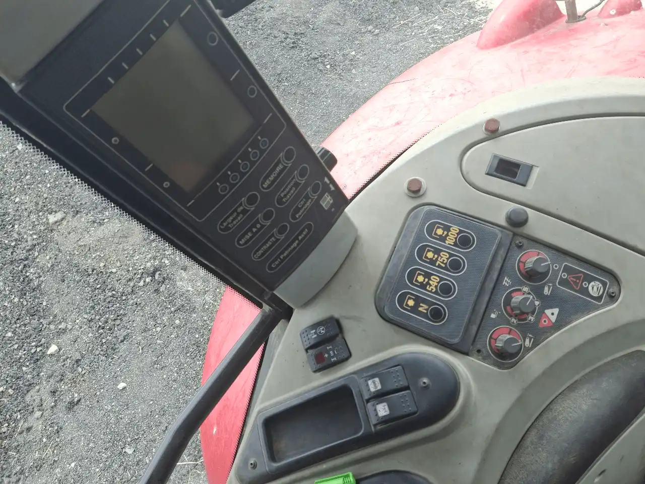 Image MASSEY FERGUSON TRACTEUR MASSEY FERGUSON 7465